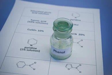 How is Phenol Converted into Benzoquinone and Picric Acid